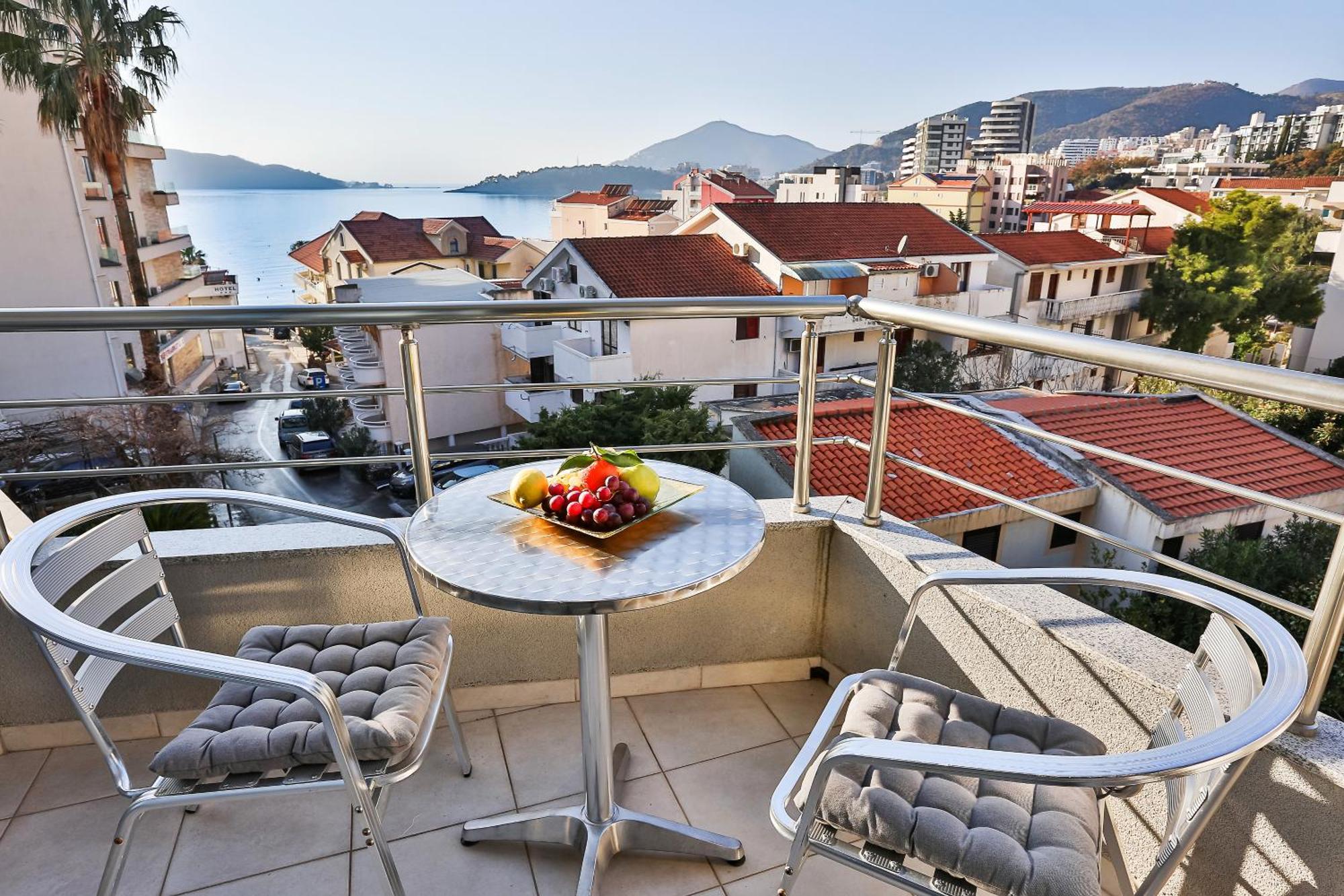 Hotel La Mer Budva Eksteriør billede