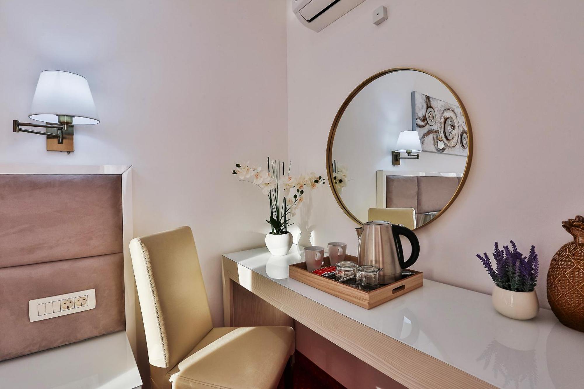 Hotel La Mer Budva Eksteriør billede