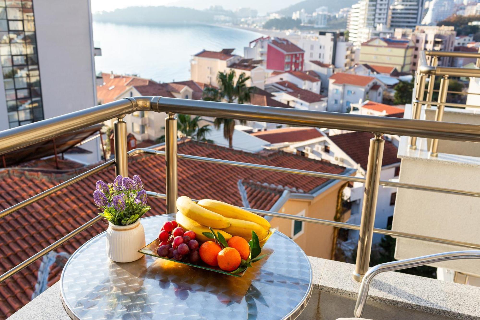 Hotel La Mer Budva Eksteriør billede